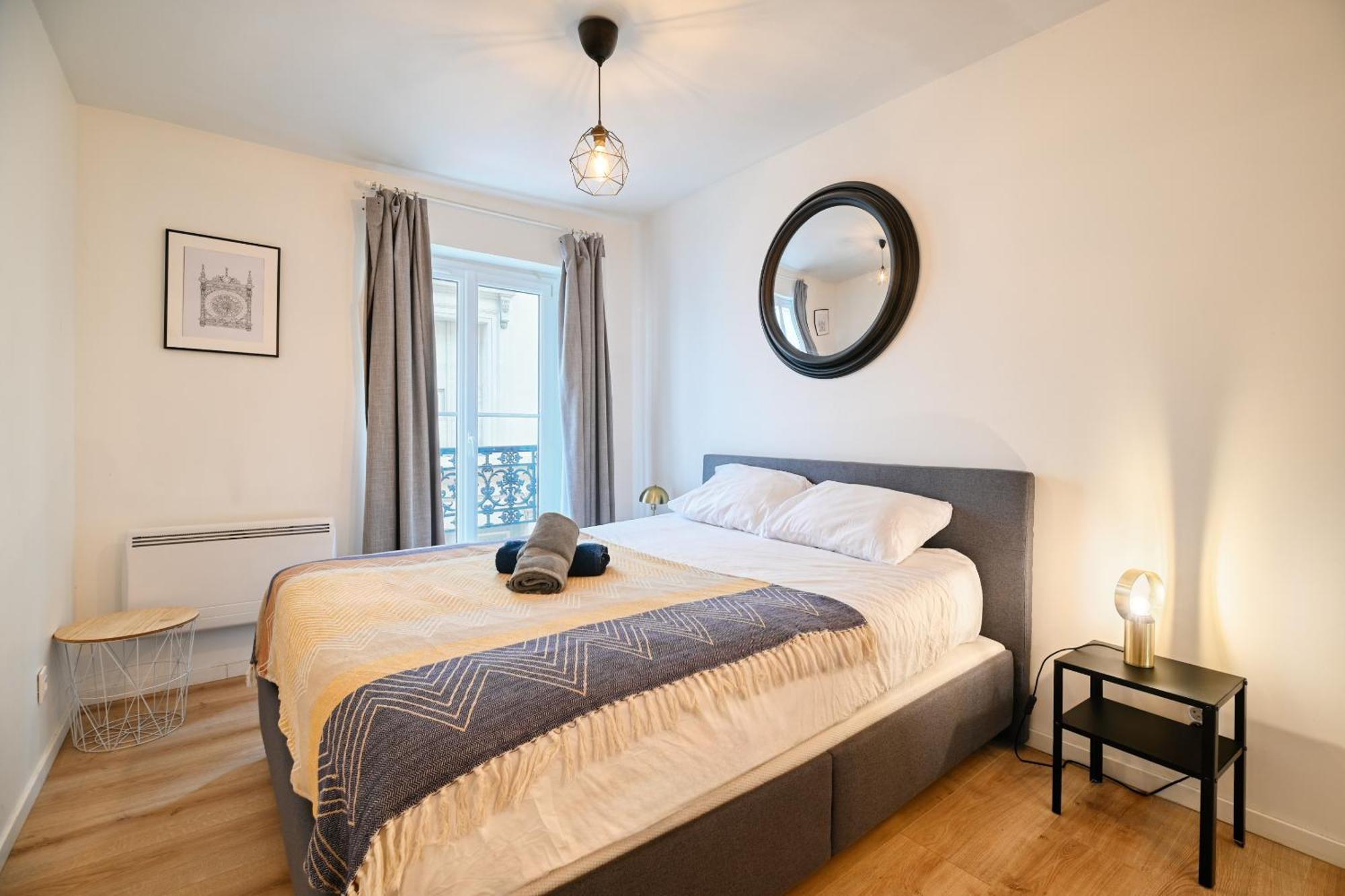 Le Cocon De Jeanne Apartment รูออง ภายนอก รูปภาพ